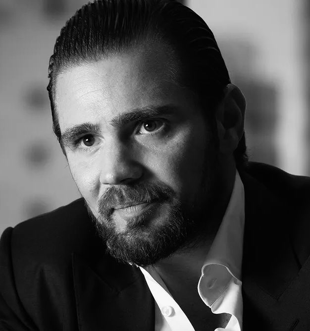 pedrorousseff's tweet image. 🚨URGENTE: Operação da PF do governo Lula ACABA de PRENDER o dono do Banco Master, Daniel Vorcaro. 🔥🔥

- Essa OPERAÇÃO é umas
DAS MAIORES da HISTÓRIA
do BRASIL! 🚔🚔

Por isso, Tarcísio e Derrite querem PROIBIR a PF de INVESTIGAR crimes e organizações criminosas. 👀👀