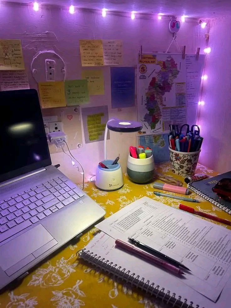 दूसरों की गुलामी करने से अच्छा है... 
अपने काम से प्रेम करो,अपना काम अच्छेसे करो 
इस वजह से दस काबिल आदमी आपके  पीछे चलेंगे....!!