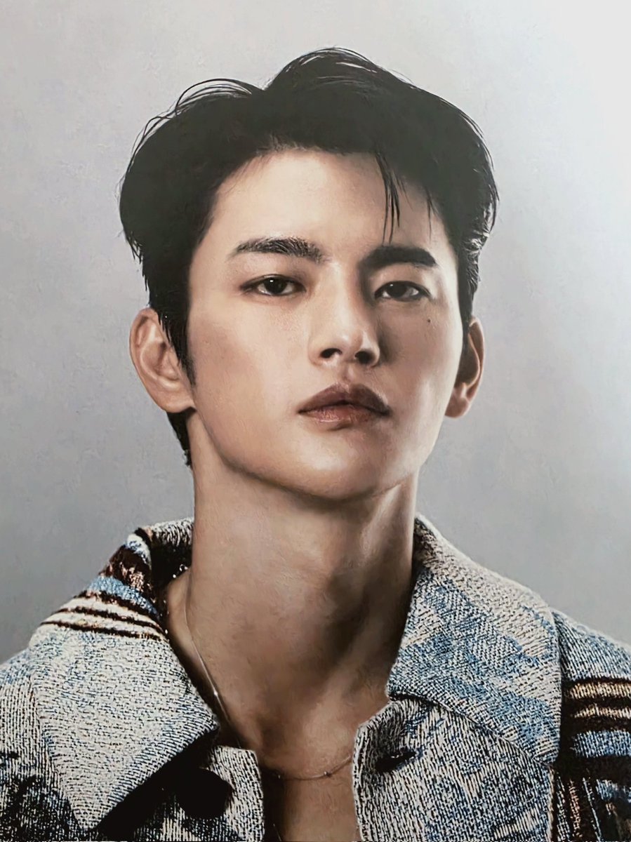 근데 이 말을 이 얼굴로 함