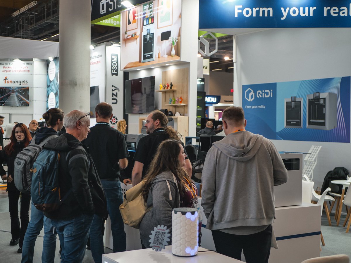 QIDI_3dprinter's tweet image. Formnext 2025 is on! Say hello at Hall 12.1, Booth C11. The Max4 is here waiting for you to try it out!
👉QIDI Max4: qidi3d.com/products/max4

#QIDI #QIDIMax4 #Formnext2025 #3DPrinting #3DPrinter