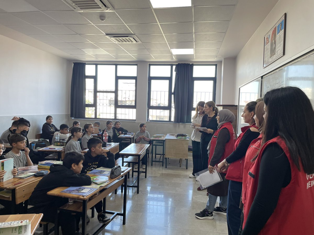 📍Tarsus Gençlik Merkezi 
📌 İbrahim Kozacıoğlu Ortaokulu 
📌Musa Bengi ilkokulu 
📌Şehit Yurdagül Alcan ortaokulu öğrencilerini ziyaret ederek  yeni dönem eğitimlerimiz hakkında bilgilendirme yaparak merkezimize davet ettik.💙❤️
#gsbgm
#tarsusgm