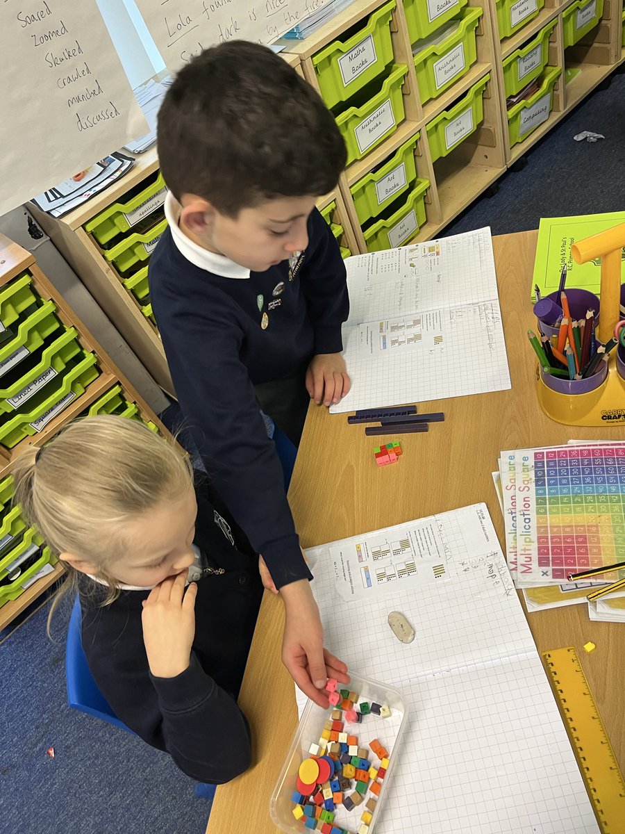 OLSP_Heywood's tweet photo. This morning Year 1 have been using base ten to support in their addition lesson. Theyโve been exchanging ones for tens gaining a better understanding of what happens when they cross a tens boundary. #OLSPMATHS @STOC_CAT https://t.co/G81IjyXXaf