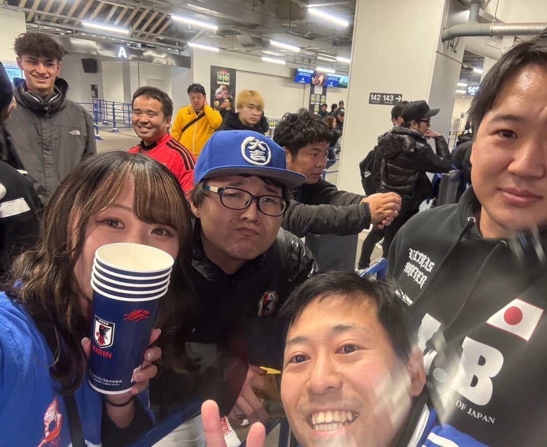 国立。
オフシーズンみんな飲み行きましょう。