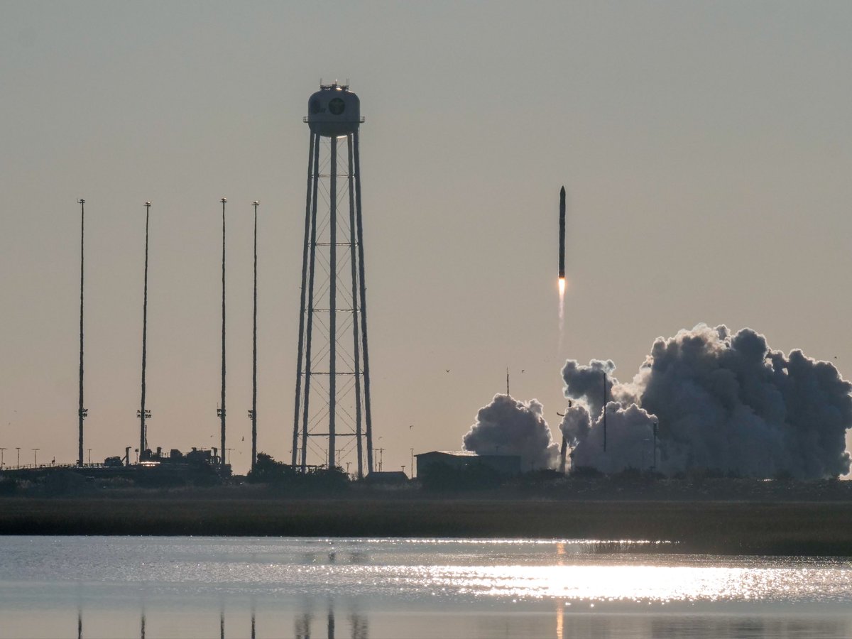 <a href="/RocketLab/">Rocket Lab</a> successfully launched from <a href="/NASAWallops/">NASA Wallops</a> today at 8AM in support of their HASTE program.  I believe this is the first ever Electron solar transit! Thank you <a href="/kyle_LTS/">Kyle Henry</a> for helping me track it! Cant’s wait for more Electrons from LC-2 in Virginia <a href="/Peter_J_Beck/">Peter Beck</a>! $RKLB