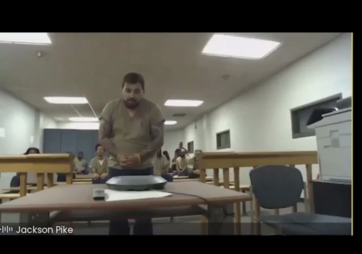 JustJenRX's tweet image. 🚨 ILLEGAL ALIEN BUSTED STEALING OVER $150,000 IN OHIO SNAP BENEFITS 🚨

This is exactly why America is fed up.

In Franklin County court, Ionat Bisga — an illegal alien — was one of THREE people charged with running a criminal enterprise that stole more than $150,000 in Ohio…