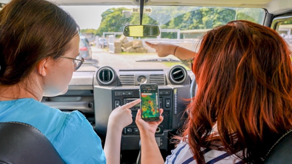 SouthportReport's tweet image. Major initiative to improve mobile phone coverage at Liverpool City Region attractions including Knowsley Safari and Grand National: A major survey using bin lorries and street sweepers to track mobile phone signals is helping improve some of Liverpool… dlvr.it/TPKpvT