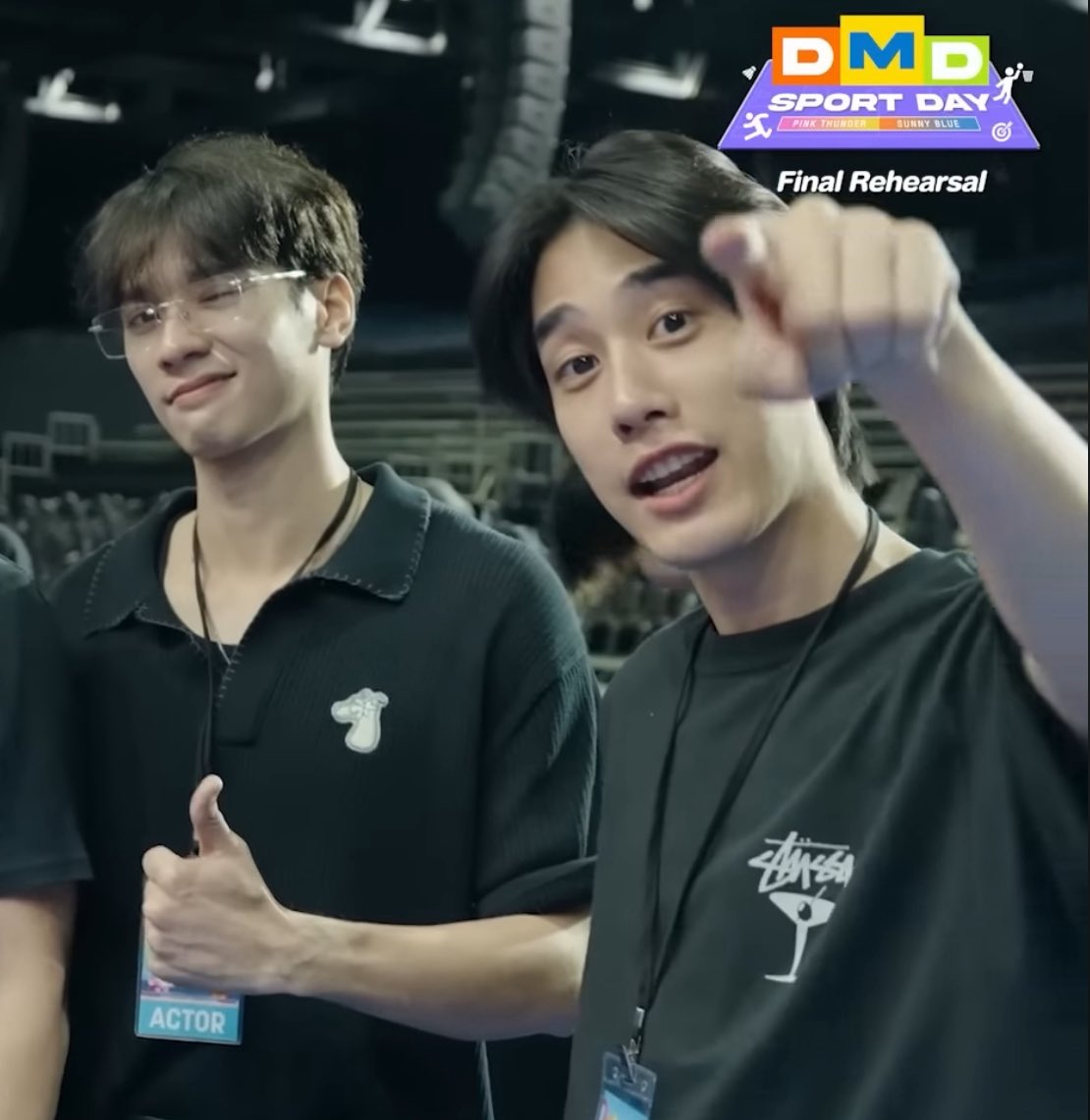 ff_morpor's tweet image. กิ๊งต๊อกไงหนูไม่คุ้นหูเลยหรอ

/เติ้ลกับเก่งทรงตำรวจแอค ๆ มาก 5555555555555555555555555555555

#BTSDMDSportDayPart1
#KengHarit #TLE_mtm