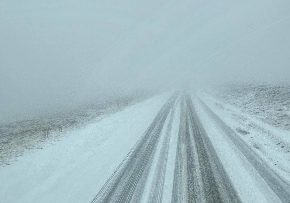WeatherFrog_'s tweet image. Blakey Ridge in the North Yorkshire Moors National Park has had upto 2inches of snowfall so far today with more to come over the next 48 hours. 🌨️ 

There is more to with some Significant snow from showers Wednesday and Thursday