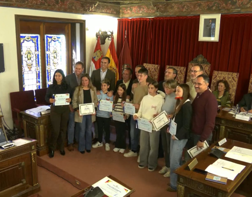 Ceipeuropalpdp's tweet photo. Esta mañana, el CEIP Europa ha participado en la Constitución del I Consejo de Infancia y Adolescencia. El acto ha tenido lugar en el palacio Pimentel, sede de la Diputación provincial de Valladolid
@UNICEFCyL @unicef_es #centroreferente #ODS @dipvalladolid https://t.co/SbP2iCuJ2p