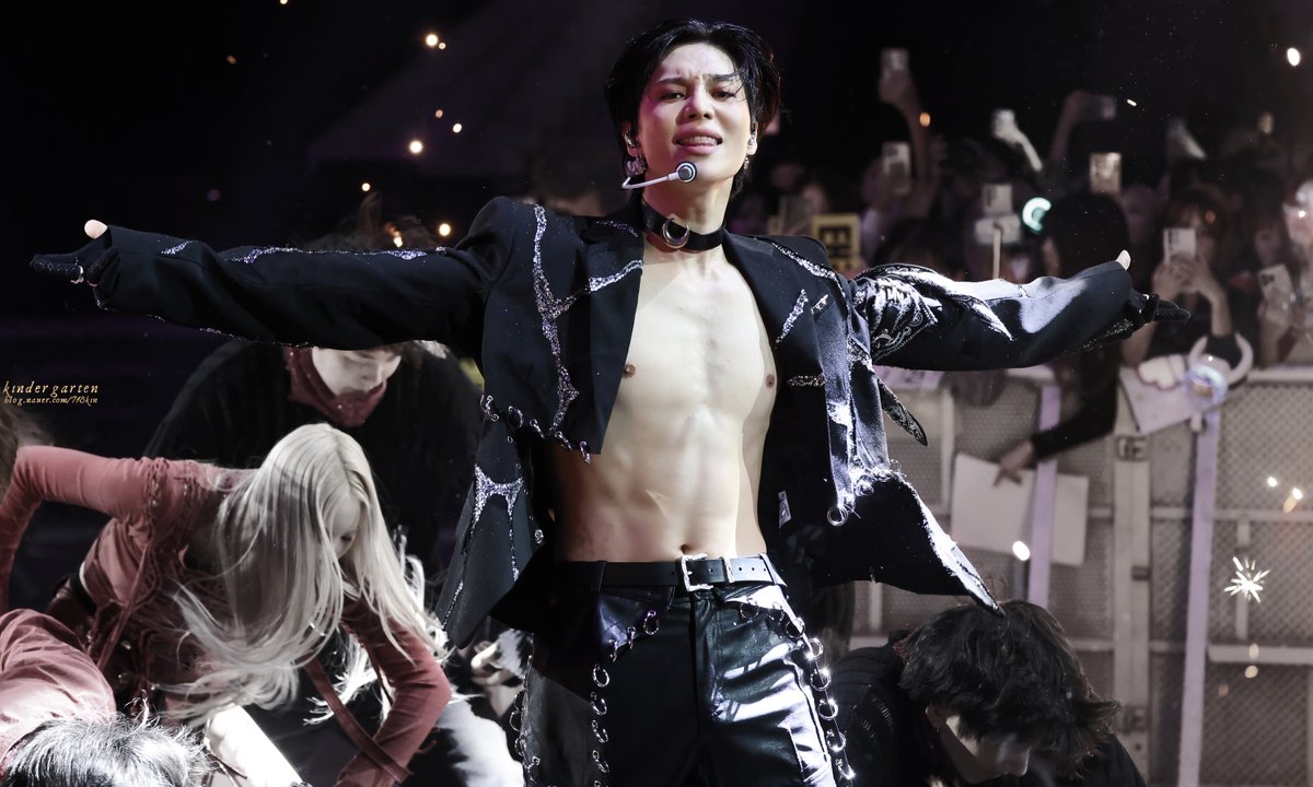 kin_718's tweet image. 𝟐𝟎𝟐𝟒.𝟏𝟏.𝟏𝟔
𝟚𝟘𝟚𝟜 𝕂𝔾𝕄𝔸

𝕳𝖊𝖆𝖛𝖊𝖓 ✧ 𝕾𝖊𝖝𝖞 𝕴𝖓 𝕿𝖍𝖊 𝕬𝖎𝖗 ✧ 𝕲𝖚𝖎𝖑𝖙𝖞

❇️𝘱𝘰𝘴𝘵_blog.naver.com/718kin/2240792…

#태민 #TAEMIN #テミン #泰民