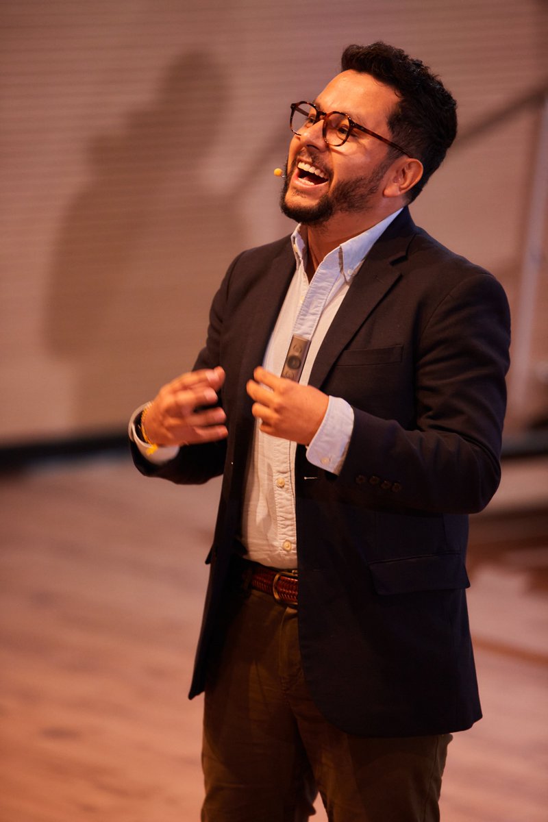 latamfintechhub's tweet image. Desde el Fintech Market Zona Norte en Santiago: Compartiendo la visión de Latam. 🤝

Estuvimos en República Dominicana para debatir sobre el futuro financiero de la región. Nuestro fundador, Edwin Zácipa 🚀, participó en una charla clave sobre el panorama Fintech en América…