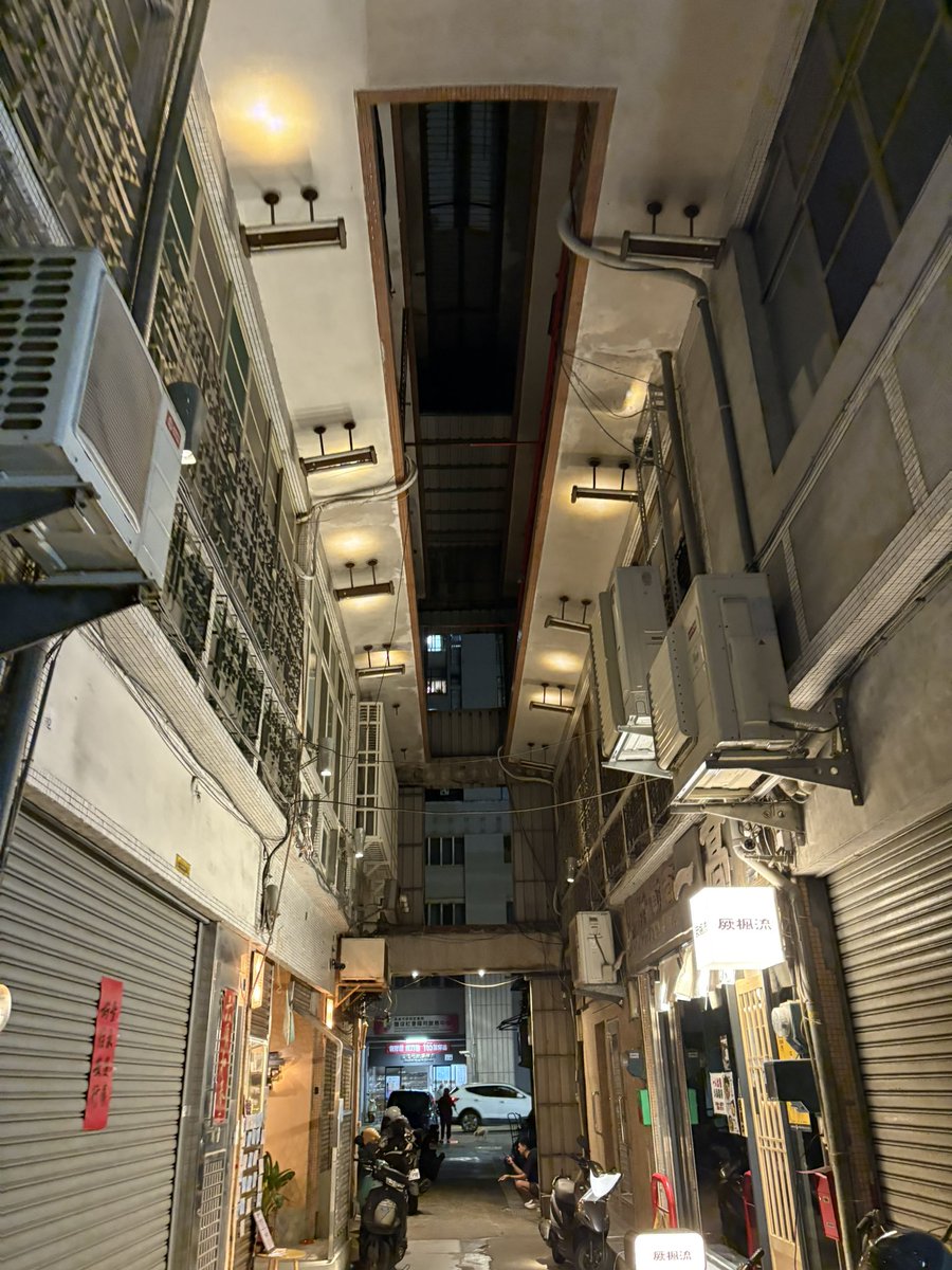 yen1996_'s tweet photo. 還好Cloudflare修好了
不然我這個大色鬼可能會精神不濟 https://t.co/06AThHxAif