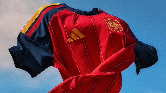 RETAbet's tweet photo. ❌ La Selección española no está clasificada matemáticamente para el #Mundial2026, pero lo tiene hecho.

⚔️ Hoy juega su último partido de clasificación ante Turquía a las 20:45.

↕️ La selección turca está 3 puntos por debajo de España, con una diferencia de goles de +14.

😶 Es decir, si Turquía gana por 7 o más goles a España, tendría plaza fija en el Mundial.