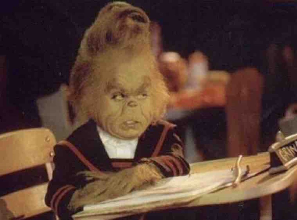 Yo, abriendo el primer correo después del puente.