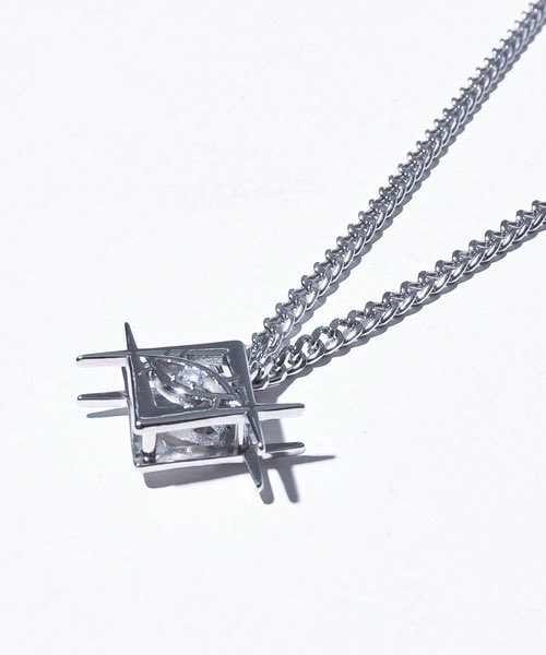 _REFLEM's tweet image. 👁‍🗨REFLEM(レフレム)
再入荷

Thorn eyeロゴチャームネックレス
¥6,490

11月19日（水）発売。
※札幌、福岡は配送遅延の為遅れる場合が御座います。

#reflem