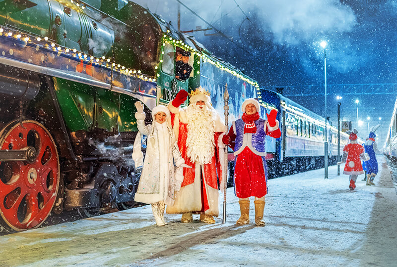 EmbassyofRussia's tweet photo. 🎅 #OTD Russia celebrates the birthday of #FatherFrost (Ded Moroz).
❄️ This day marks the official start of the holiday season and the beginning of winter. https://t.co/8vWbhq6OzH
