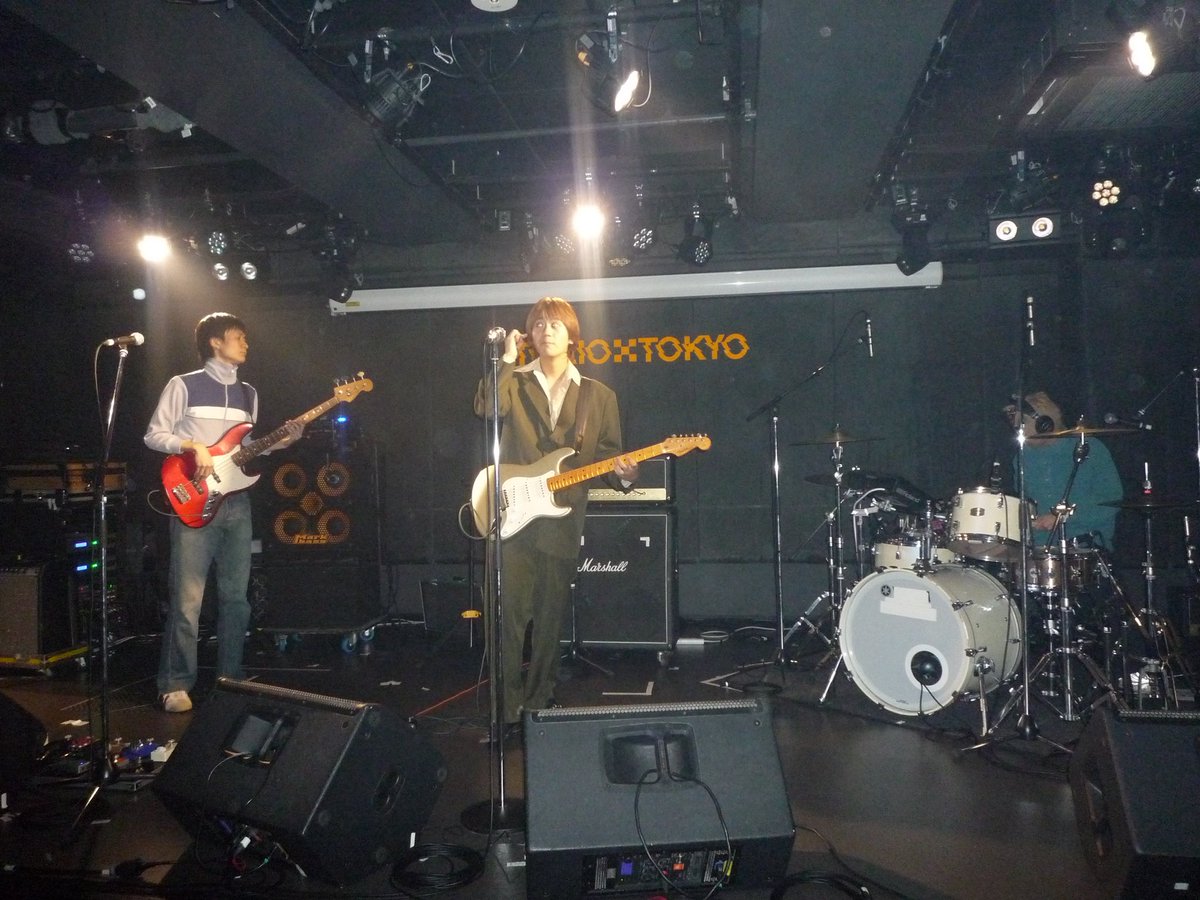 TOROTHEBAND's tweet photo. 本日TOKIO TOKYOにて演奏終了いたしました。

来場していただいたお客様誠にありがとうございました！

本日は私梅田の誕生日でございました。

そして5日後にはワンマンライブがあります。

引き続きよろしくお願いいたします！

梅田 https://t.co/ShVwoD57cR