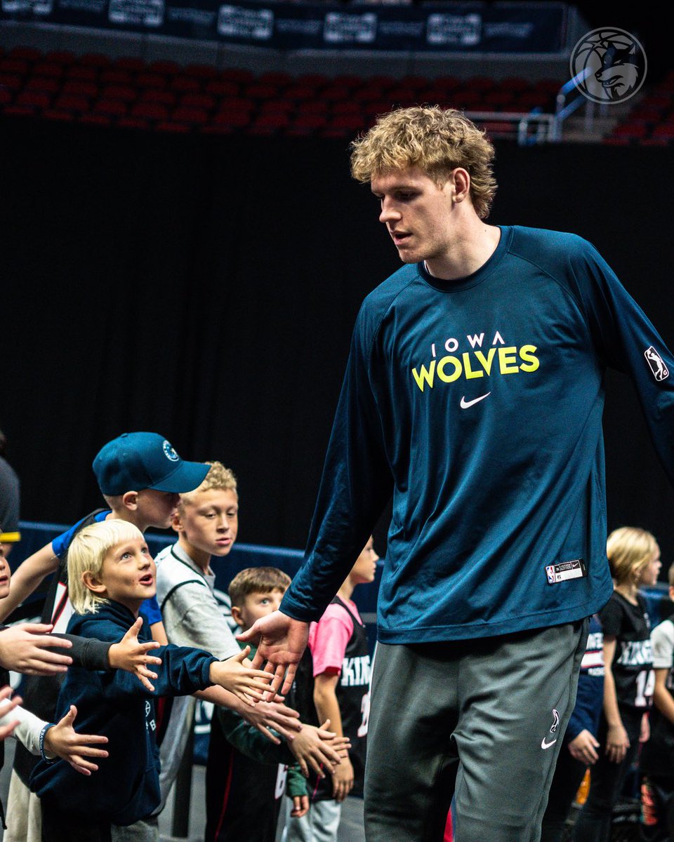 iawolves's tweet image. is this thing on???

we’re 4-0 at our house 🙂‍↕️