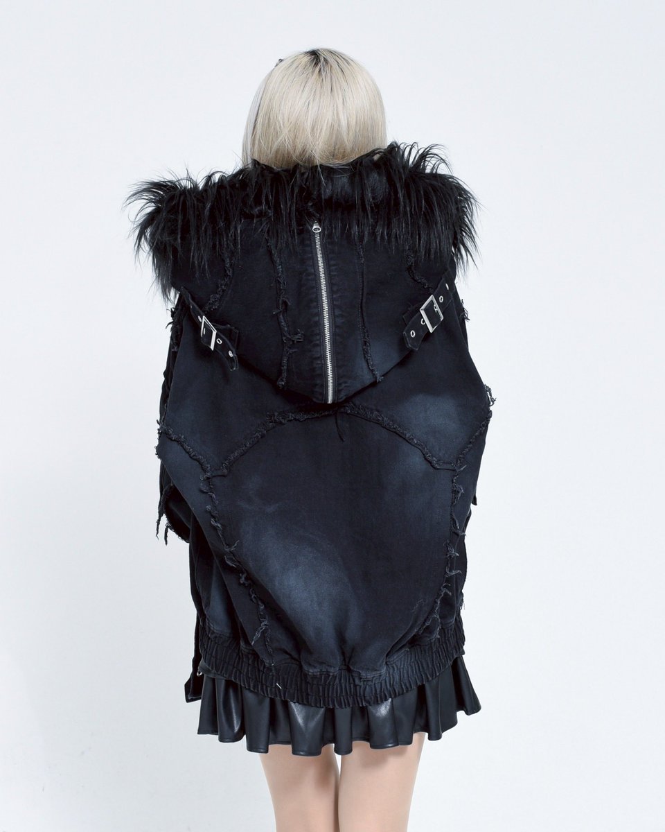 _REFLEM's tweet image. 👁‍🗨REFLEM(レフレム)
NEW ARRIVAL

デニムフリンジN2Bジャケット
¥30,580

11月19日（水）発売。
※札幌、福岡は配送遅延の為遅れる場合が御座います。

#reflem