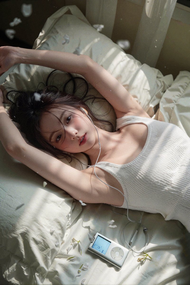 GM🎶
昔、白いHDDみたいなのを最初持っていて、その後小さいのにした記憶はあるんだけれど、何色のを持っていたのか思い出せない。