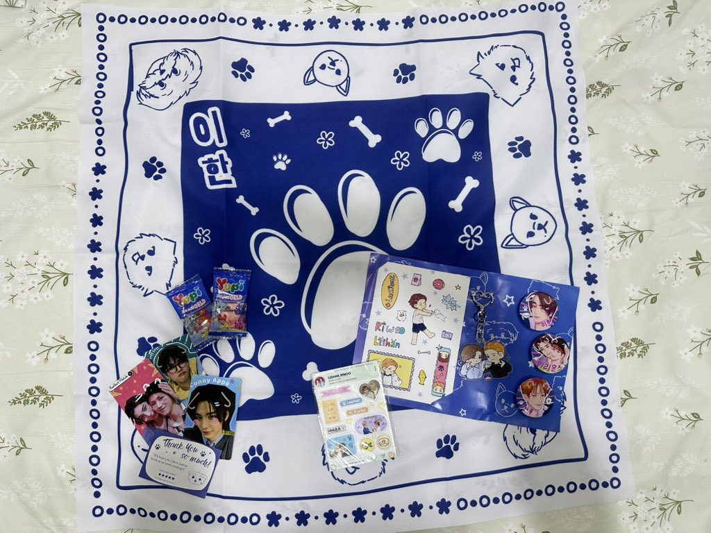 leemoondaee's tweet image. in the name of love~ today’s mail AJJDHSBENWN FINALLY #pawfectmatch
#leerionz