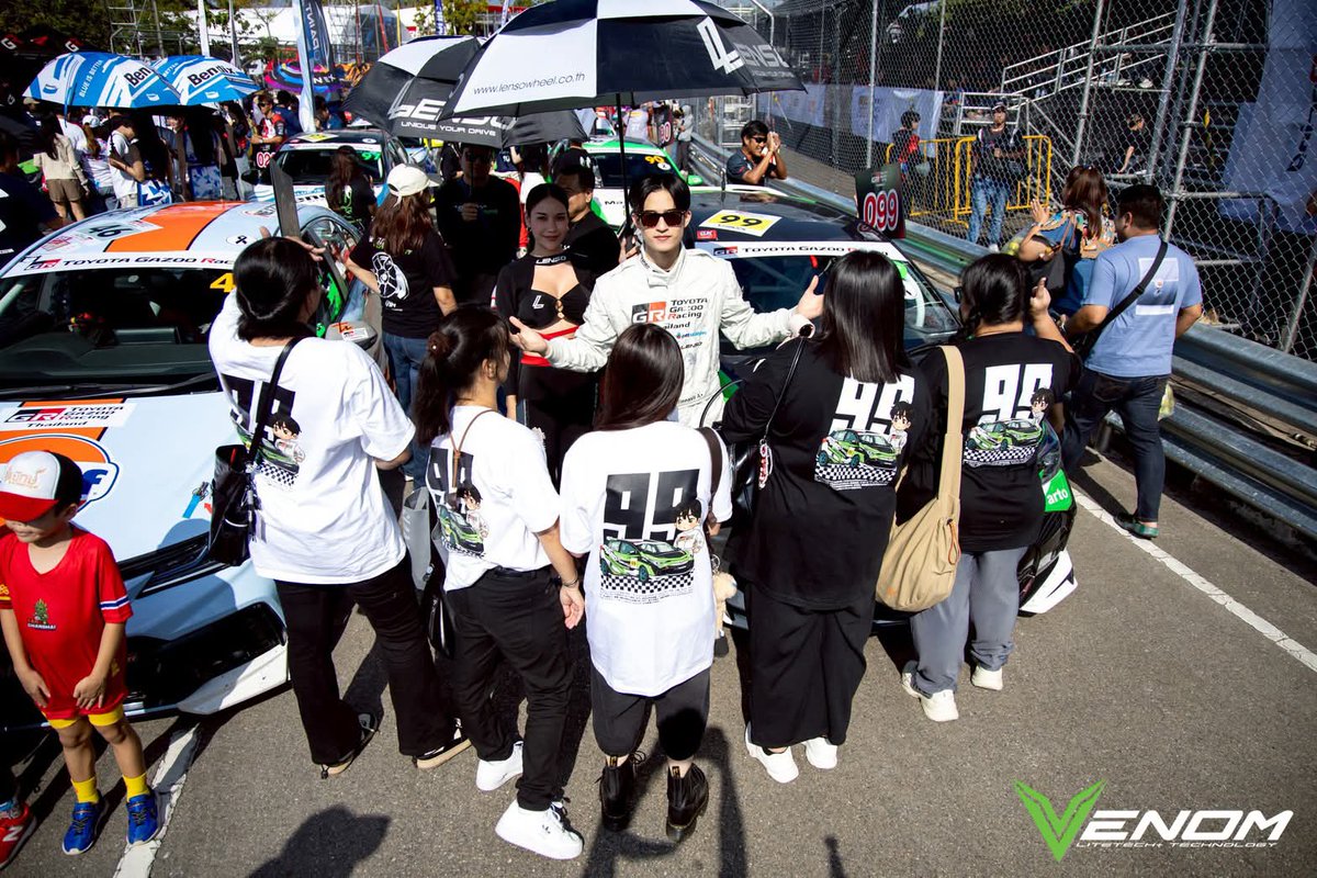 BarcodetinOFC's tweet image. Barcode Tinnasit FB Update (1)

Cr.Venom Racing Wheel 

BARCODE CHIANGMAI RACE

@BarcodeTin 🌻
#BarcodeTin99 
#barcodetin #GMMTV
#LensoMTRxBarcode 
#LENSOMOTORSPORT 
#VENOMRACINGWHEEL
#ToyotaGazooRacingThailand