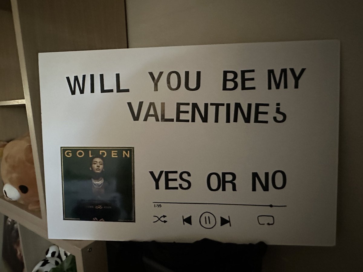 jungccoks's tweet image. How my man asked me to be his valentine last February #jungkook #bts #army