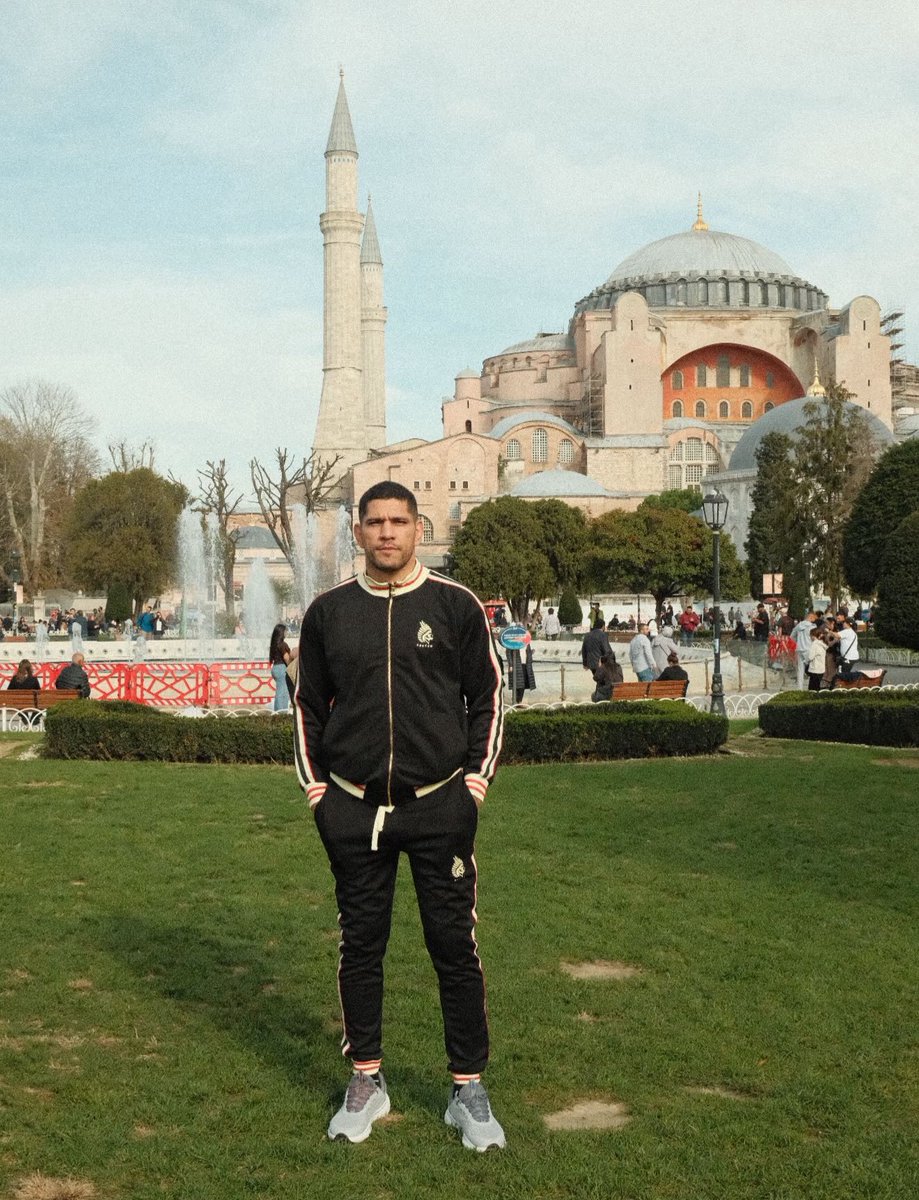 🇹🇷 Alex Pereira, İstanbul'da.