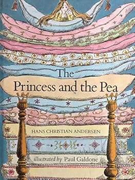 NiftyBuckles's tweet image. 🪶#FairyTaleTuesday👑
 #princessandthepea 👸🫛
Published by Hans Christian Andersen in 1835, The Princess and the Pea is a charming tale about a #Princess with a keen sense of touch. When a prince&apos;s mother seeks to find a real princess, a tiny pea hidden under many mattresses…