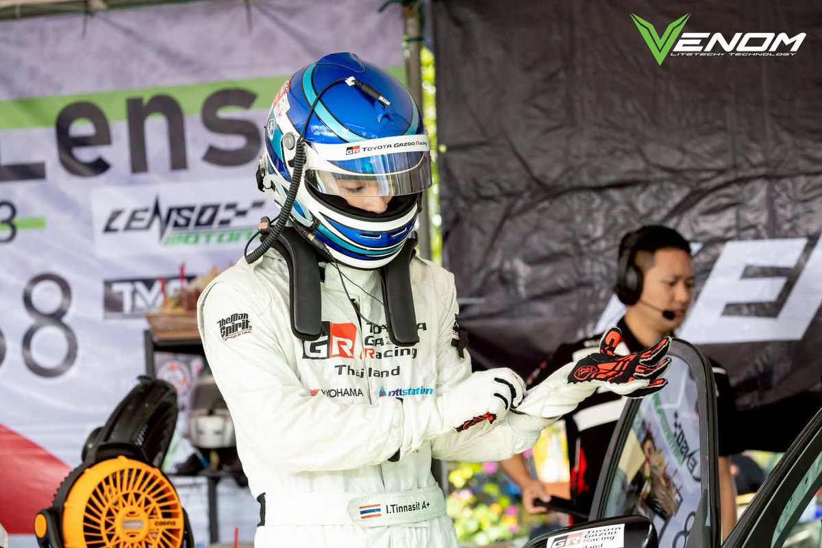 BarcodetinOFC's tweet image. Barcode Tinnasit FB Update (4)

Cr.Venom Racing Wheel

BARCODE CHIANGMAI RACE

@BarcodeTin 🌻
#BarcodeTin99 
#barcodetin #GMMTV
#LensoMTRxBarcode 
#LENSOMOTORSPORT 
#VENOMRACINGWHEEL
#ToyotaGazooRacingThailand