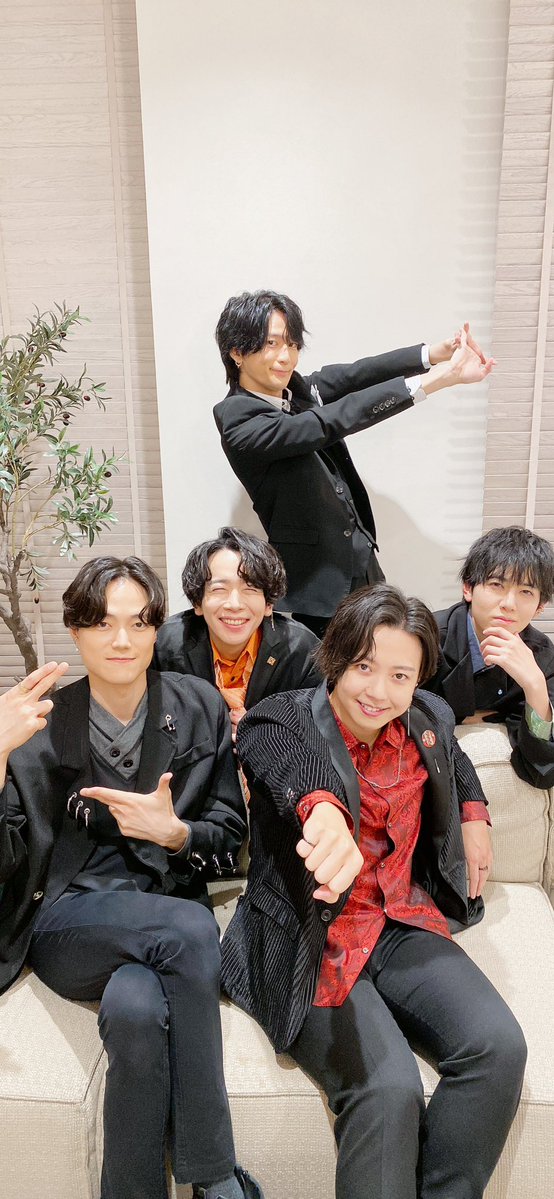 🌹生配信ありがとうございました🌹

本日も生配信をご覧いただきありがとうございました🫶

公開生配信に向けて謎のアンケートも開始されております…？

（推しホス準備中に走ってスケッチブックを探しに行った坂田さんでした🙃）

#リモホス