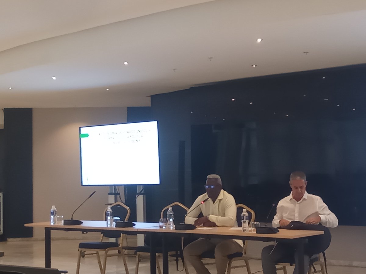 Inaugurado 43 Ciclo de Conferencias Sobre Economía Mundial en el ciem.cu por el Doctor Faustino Cobarrubias con la ponencia "Estados Unidos en tiempos de Trump.