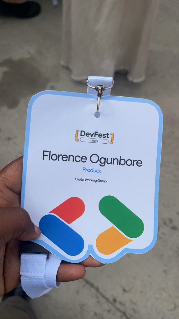The_Florencee's tweet image. Florence as a speaker X Florence as a PM on the digital working group 😅🚀

I had the best time talking today, guys! The compliments I&apos;ve gotten have been so nice and also about the website!! The absolute best 🥹