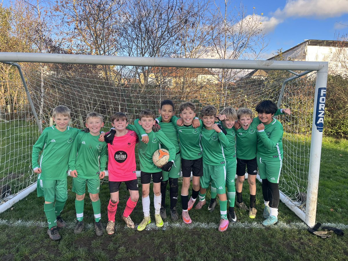 HurstParkSchool's tweet image. A massive well done to our Y6 Boys A Team this afternoon in the qualifying round of the Boys Pokemon Cup. They were fanatic throughout and now progress to the county finals in New Year.

🥇 Hurst Park 
🥈 Claygate 
🥉 @chandlers_field 

@LEOsports7 ⚽️🏆