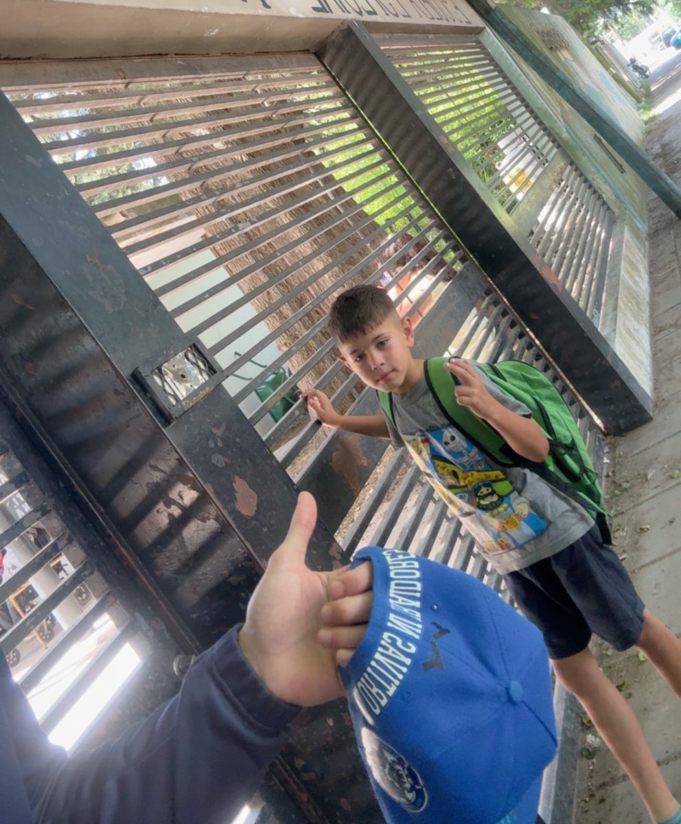 Todo este tiempo que no uvo tuiter adopte un nene y lo lleve al cole