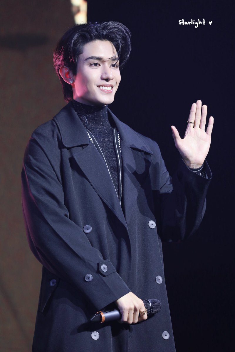Starlight_YY's tweet photo. 2025.11.8

😝

Net HappiDay in Hong Kong

@netsiraphop 
#NetFMinHongkong 
#netsiraphop https://t.co/WAuOfs0WFm