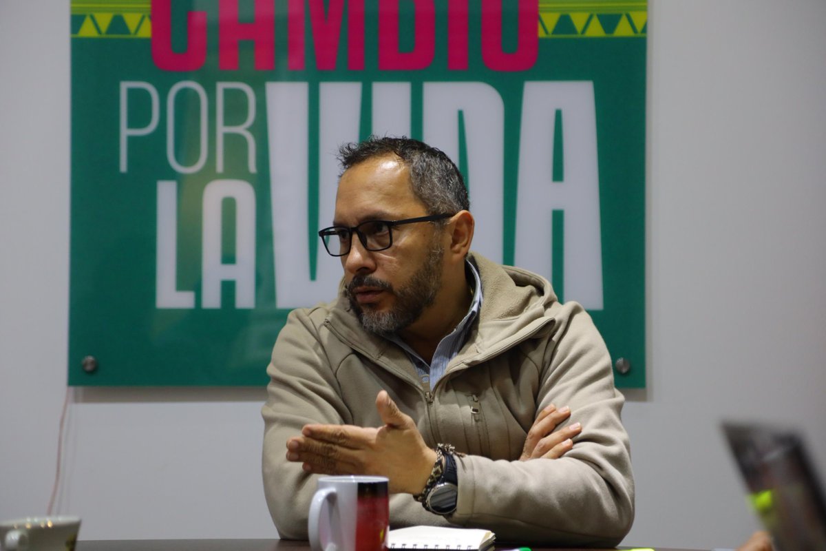 MinInterior's tweet photo. El viceministro para el Diálogo Social y los DD.HH., @GabrielRondonO, lideró un espacio de diálogo y escucha activa con la Mesa Minero Agroambiental del Nordeste Antioqueño. https://t.co/fapr3qilob