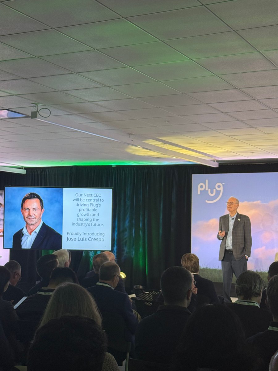 PlugPowerInc's tweet image. Incoming CEO, Jose Luis Crespo joins Andy Marsh on-stage for an unfiltered conversation about how the company’s past and present are shaping its path to future success. #LiveFromSymposium #StrengtheningEnergyIndependence