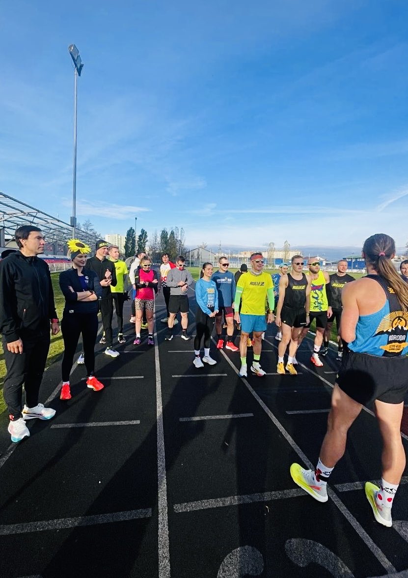 gem_marina57707's tweet image. Best Birthday party from childhood 🥳

10k TrackAndField 🌻

#running #trackandfield #10k