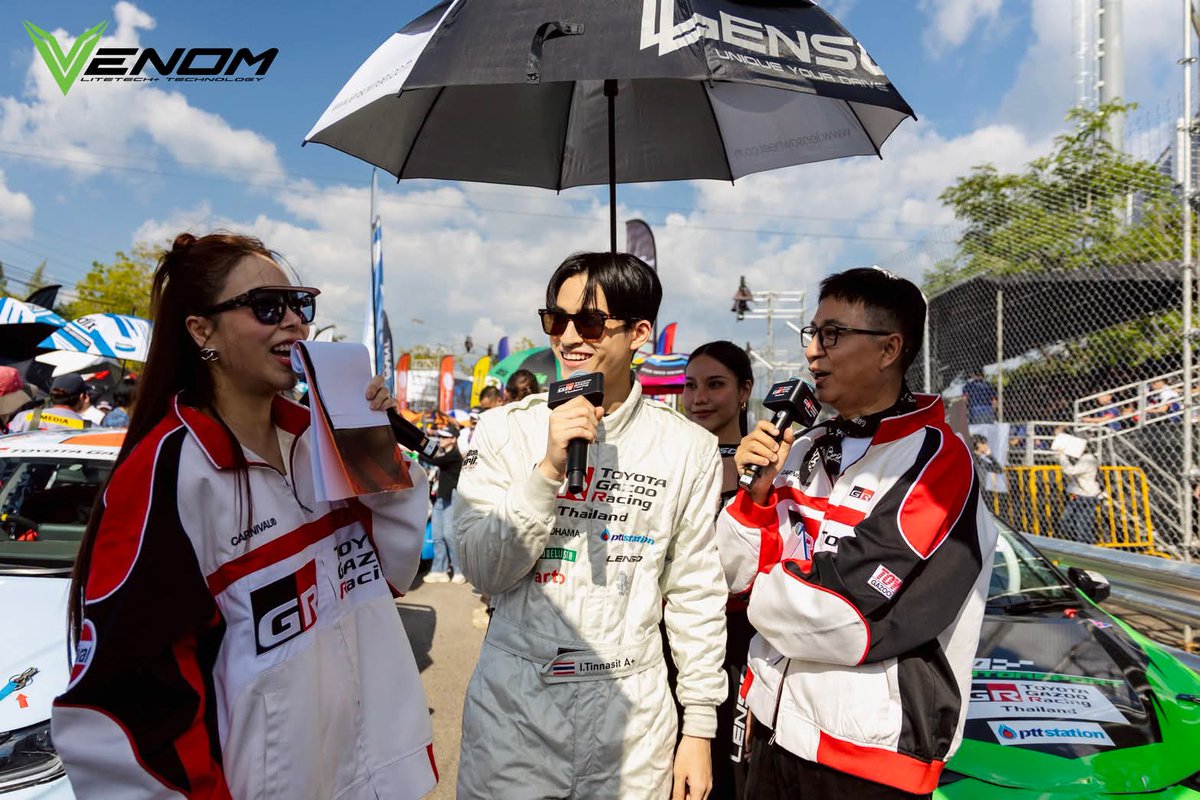 BarcodetinOFC's tweet image. Barcode Tinnasit FB Update (5)

Cr.Venom Racing Wheel

BARCODE CHIANGMAI RACE

@BarcodeTin 🌻
#BarcodeTin99 
#barcodetin #GMMTV
#LensoMTRxBarcode 
#LENSOMOTORSPORT 
#VENOMRACINGWHEEL
#ToyotaGazooRacingThailand