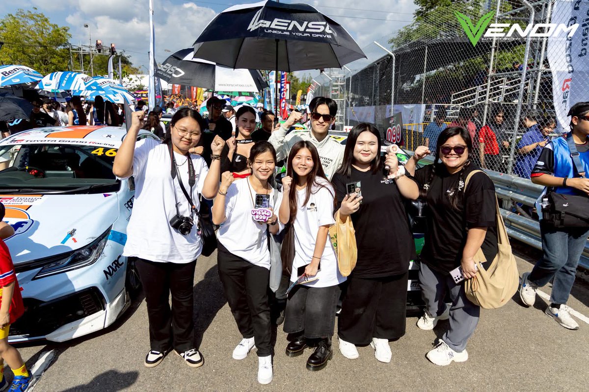 BarcodetinOFC's tweet image. Barcode Tinnasit FB Update (5)

Cr.Venom Racing Wheel

BARCODE CHIANGMAI RACE

@BarcodeTin 🌻
#BarcodeTin99 
#barcodetin #GMMTV
#LensoMTRxBarcode 
#LENSOMOTORSPORT 
#VENOMRACINGWHEEL
#ToyotaGazooRacingThailand