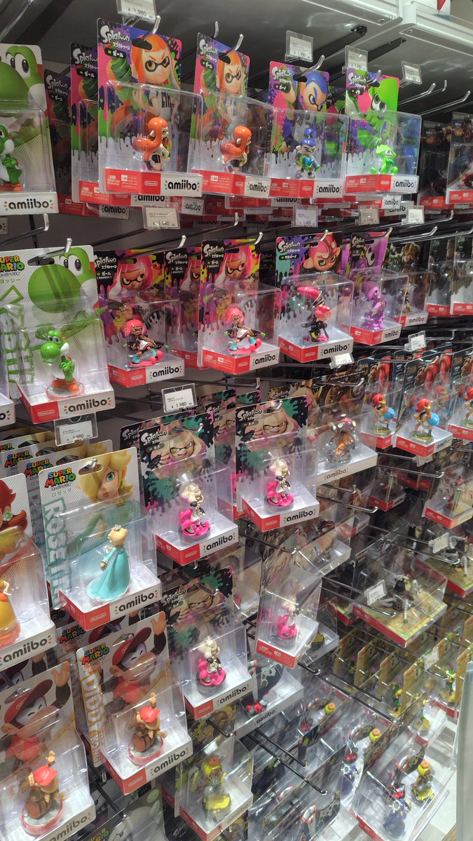 大量のamiibo