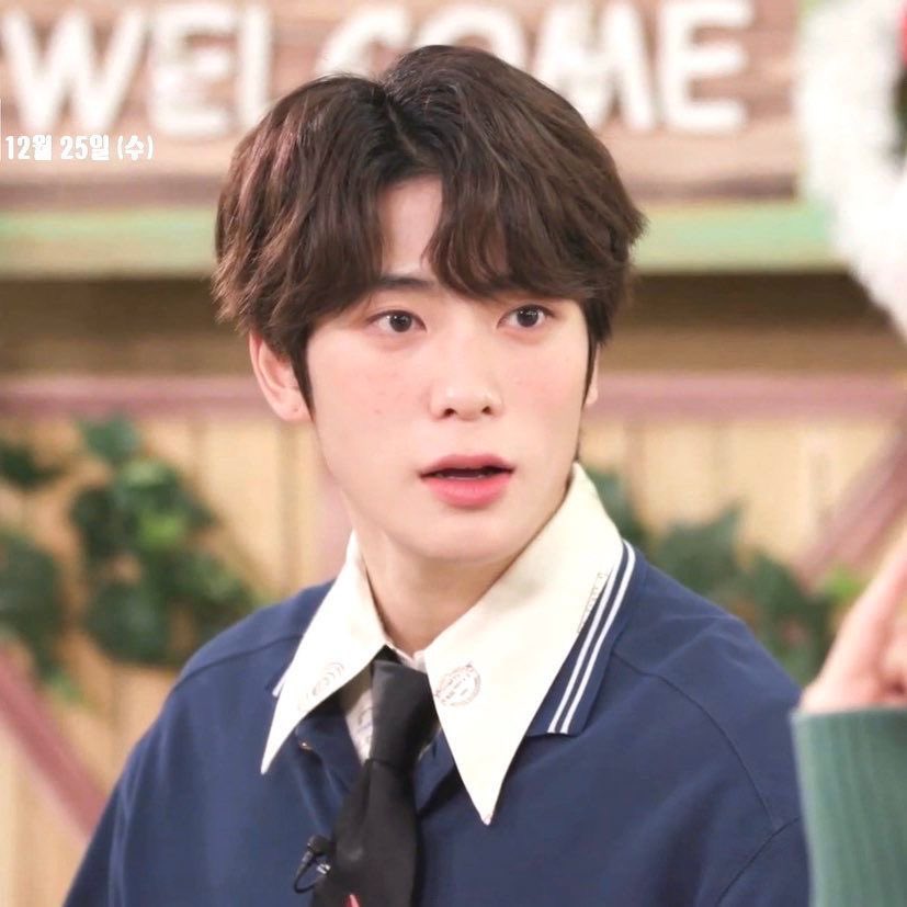 ยูจดชื่อไอทำไม

ก็ครูให้จดชื่อคนคุย ( •́ ̯•̀ )