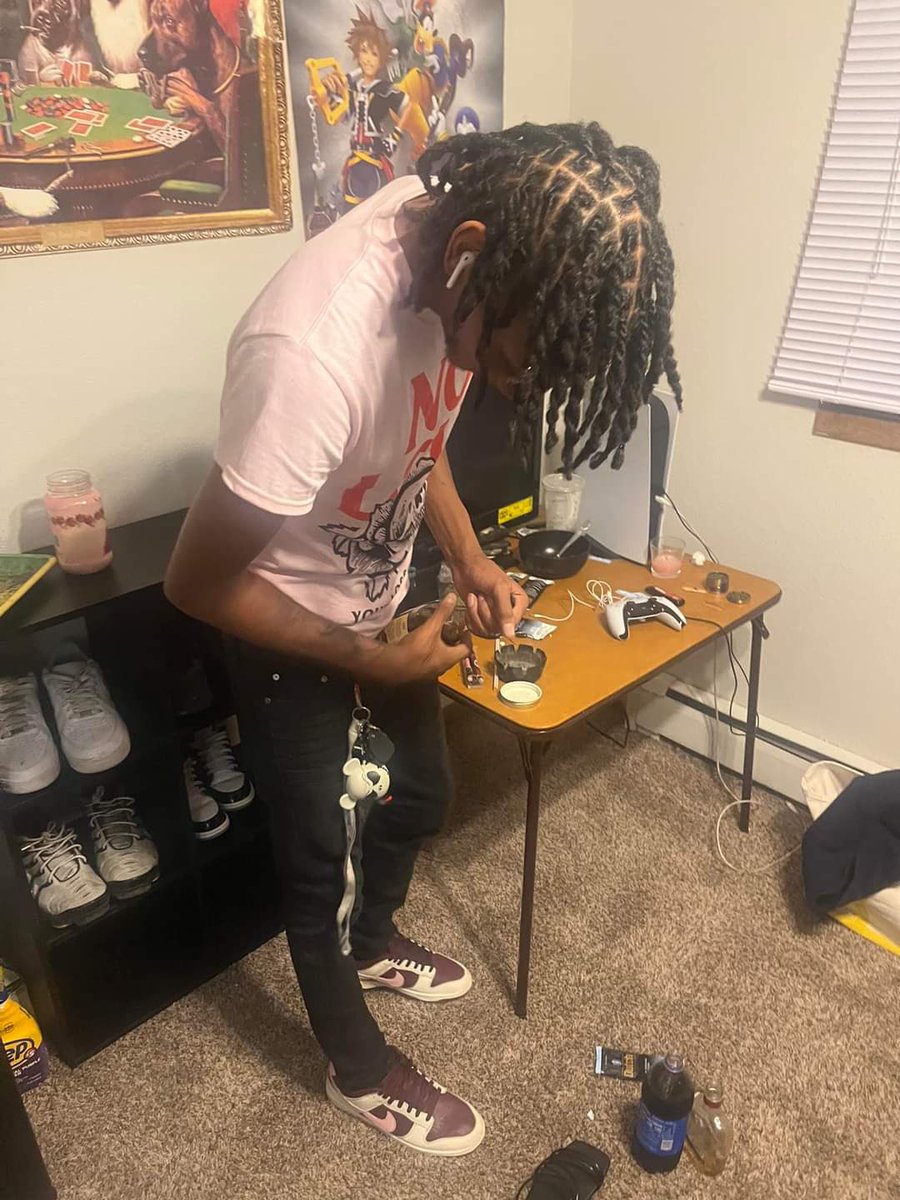 Shoot 💥at the ground if🤦🏾 he fall onna floor 😵 I'm the ik, one to push up if they give me a 📍
#fyp #nolove