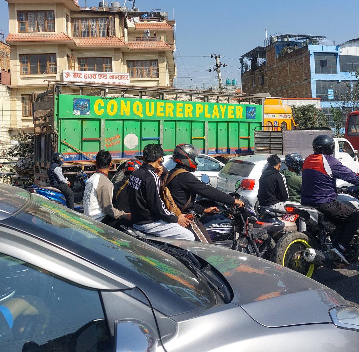 Ayrtxn__'s tweet photo. was having a really shitty morning but seeing a PUBG rank being displayed on a big ass truck at 7 40 in Balkhu reminded me that this country is full of unserious people, and I think that's beautiful https://t.co/RYUTVkPD43