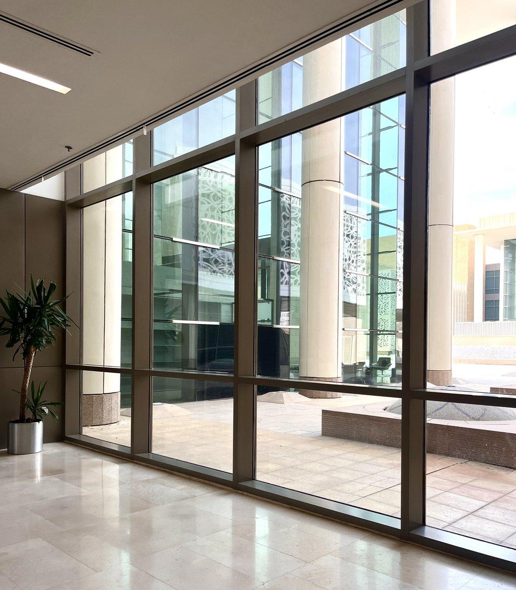 ll4va's tweet image. 18.11.2025

سُعدت بمشاركتي كمُتحدثة في تفعيل اليوم العالمي
للأشعة في جامعة الأميرة نورة بنت عبدالرحمن 🩻

فخورة كوني جزء من فريق MyWayRadiology 
فريق احترافي ومتعاون وعظيم لأبعد درجة!🩷