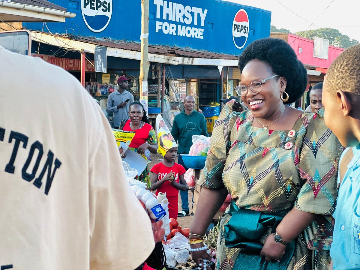 The hoima city woman mp race continues to heat up
As the favorite Nrm flag bearer hon Princess Diana Mugenyi started her door to door campaign in western ward hoima west  as she interacted with her supporters
More to follow