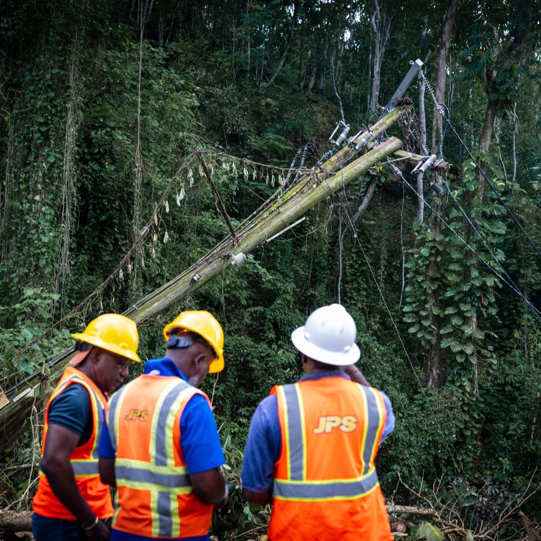 carilecpower's tweet image. Every day Jamaica is taking powerful steps toward full restoration.  As of Monday, Nov 17, 69% of customers have been re-energized.  Almost 618 MW of firm generation was available, to meet a forecasted peak demand of 406 MW. Solar and wind plants remain offline.

 #CARILEC #CDAP