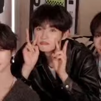 id2heejju's tweet image. 예뽀니잉