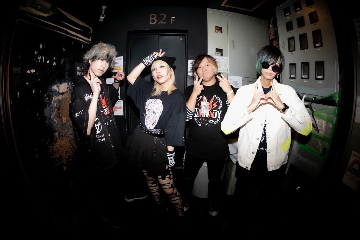 新宿サーキット
HOLIDAY SHINJUKU &amp; ACB HALL
"MANATY"と"愛探眼影" サポートでした🥁

お客さんも長丁場お疲れ様でした
いろんな会場で話しかけてくれたり、知り合いの演者も多かったりでめちゃくちゃ楽しかった。

両バンドの会場を選んでくれて見てくれた皆さん
ありがとうございました。